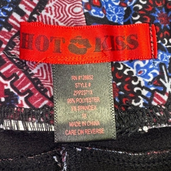 Hot Kiss Pants Women's 1X Stretchy Geometric Elastic Waist Zip Pockets Blue Red - Picture 5 of 9